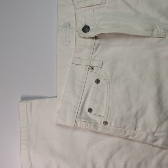 Uniqlo Men's White Slim Fit Jeans - Picture 4 of 7